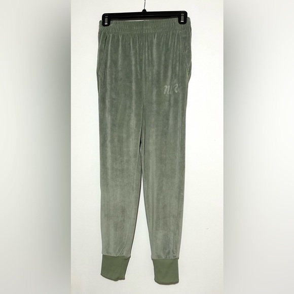 Nike Girls Velvet Joggers Large - Picture 3 of 6